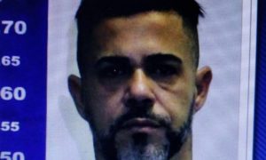 miliciano-que-pode-ter-respostas-sobre-morte-de-marielle-se-entrega-a-policia-miliciano-696x418