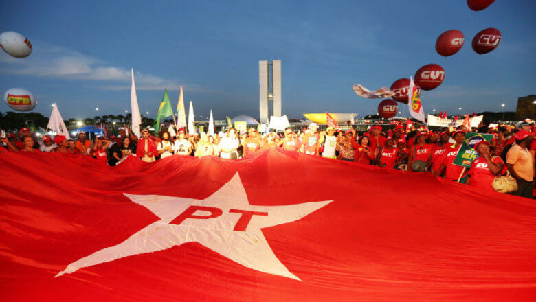 LM_Manifestacao-em-defesa-da-democracia-esplanada-ministrios-Brasilia_31032016017-850x509-780x440