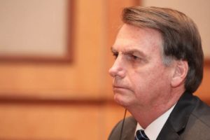 bolsonaro-e-a-revanche-do-homem-comum-por-luis-nassif-jair-bolsonaro-696x464