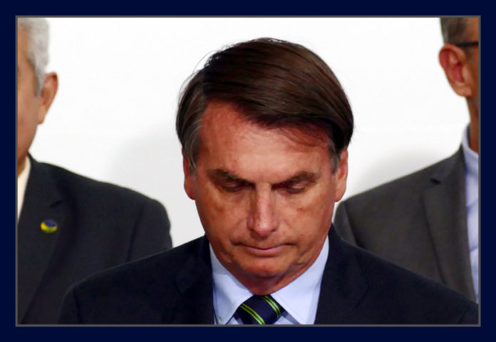 1-bolsonaro-preocupado-escuta-sdadasd-696x480