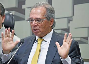 46758238314-c3723b3d80-b-e1553851450104-370x266