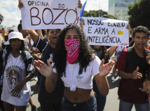 Protesto-Estudantes-Esplanada-Educacao-Corte-15Mai2019