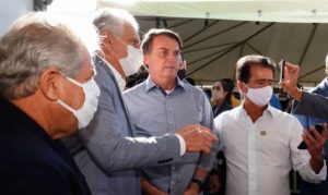 bolsonaro-chama-atos-contra-ao-governo-de-terroristas-e-pede-repressao-policial-bolsonaro-696x416