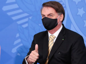 jair-bolsonaro-mascara-joinha