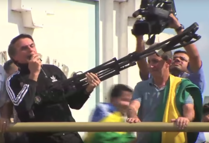 tentativa-de-formar-milicias-armadas-e-sinal-de-que-bolsonaro-nao-tem-apoio-das-forcas-armadas-para-golpe-bolsonaro-jair-696x477