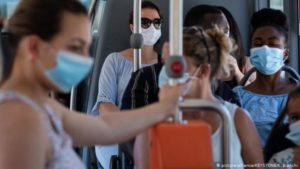cientistas-alertam-para-transmissao-do-coronavirus-pelo-ar-54067273-303-696x392