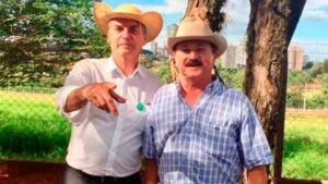 bolsonaro-e-amigo-ha-25-anos-de-ex-lider-da-udr-acusada-de-organizar-milicias-arquivo-pessoal-768x432