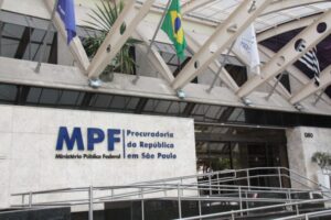 lava-jato-que-renuncia-e-alvo-de-sindicancia-sao-paulo-696x464