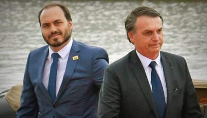 carlos-bolsonaro-recebe-doacao-do-presidente-nao-permitida-pelo-tse-carlos-bolsonaro-696x396