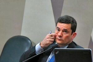 8DB8C74C5ED9E851DC92C446C917B6F6989E52AF7543647A373FCA06BDD36532