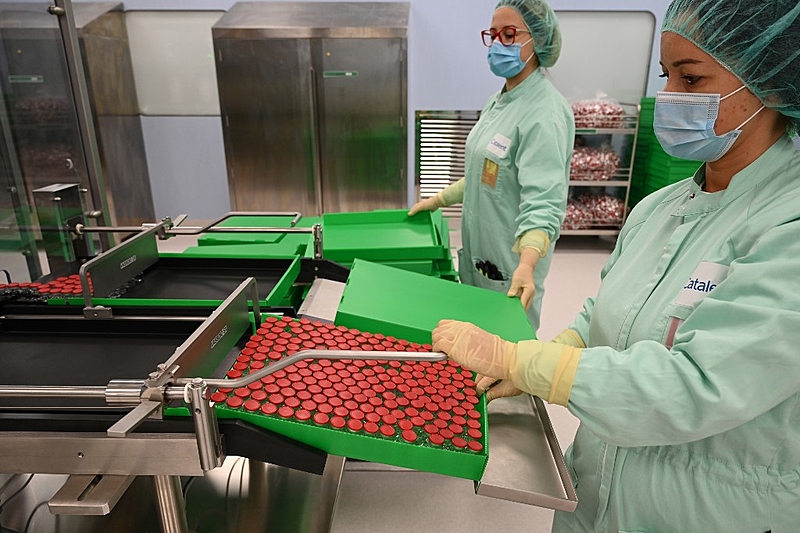 ITALY-HEALTH-VIRUS-SCIENCE-TECHNOLOGY-PHARMACEUTICALS-VACCINE-MA