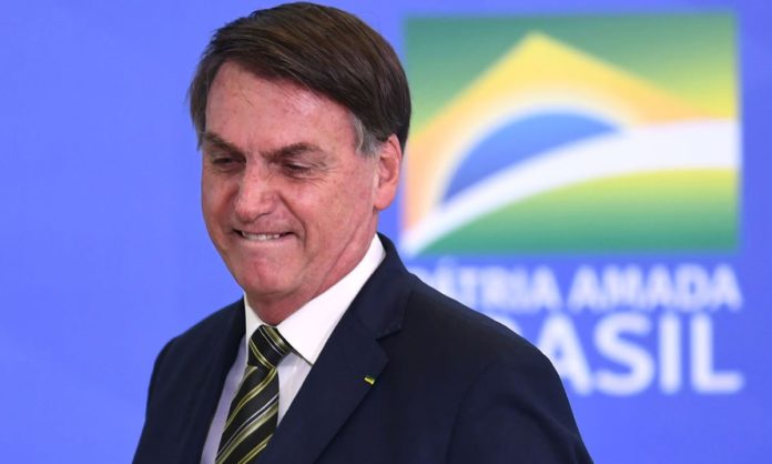 lista-triplice-a-via-utilizada-por-bolsonaro-para-intervir-nas-universidades-federais-jair-1-696x418