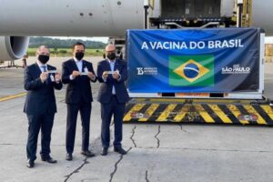 mais-2-milhoes-de-doses-da-coronavac-chegam-ao-brasil-doria-coronavac--696x464
