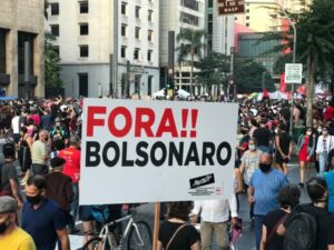 jornalggn.com.br-avenida-paulista-tera-camarote-para-idosos-contra-bolsonaro-no-sabado-196-confira-os-locais-de-protesto-pelo-brasil-fora-bolsonaro2-696x522