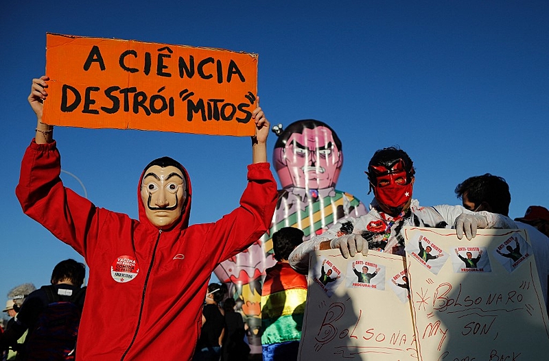 BRAZIL-HEALTH-VIRUS-DEMONSTRATION-BOLSONARO