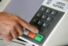 jornalggn.com.br-voto-impresso-custara-2-bilhoes-de-reais-e-abrira-margem-para-fraude-na-hora-da-recontagem-urna-eletronica1-218x150