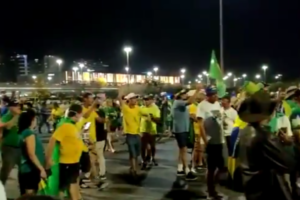 bolsonaristas-esplanada-600x400