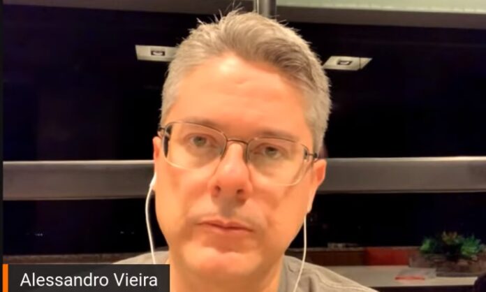 jornalggn.com.br-sem-provas-diretas-de-corrupcao-cpi-encontrou-crime-ainda-mais-grave-de-bolsonaro-diz-vieira-alessandro-vieira-696x418