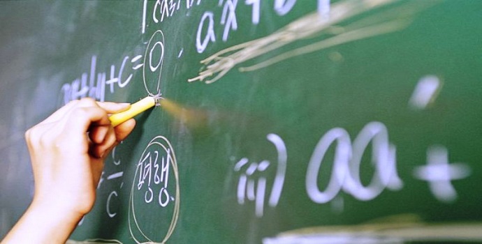 jornalggn.com.br-ensino-hibrido-e-robotizacao-do-ensino-devemos-nos-alertar-por-caio-yuji-e-ergon-cugler-educacao-abr