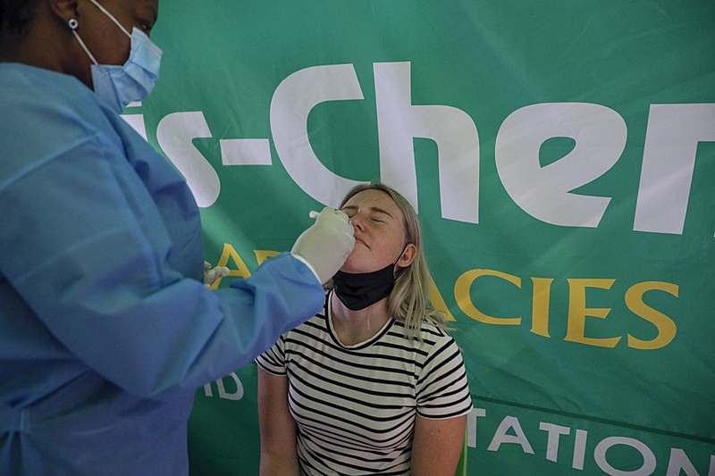 SAFRICA-HEALTH-VIRUS-TRAVEL