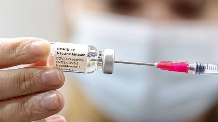 jornalggn.com.br-brasil-e-o-unico-pais-a-determinar-tres-doses-para-a-vacina-janssen-janssen-696x392