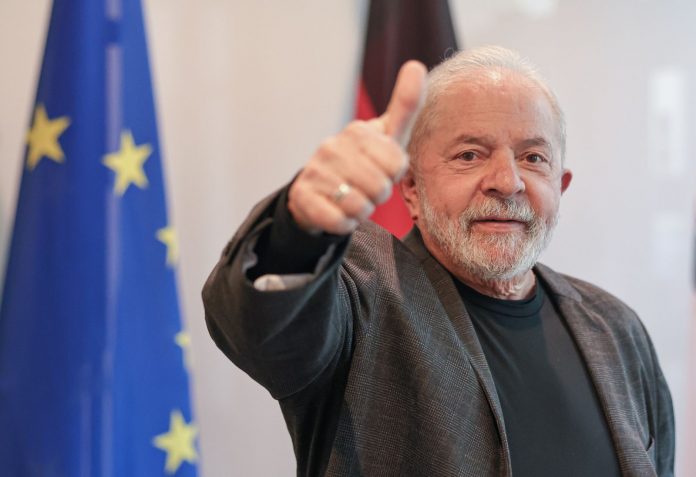 jornalggn.com.br-lula-europa-foto-ricardo-stuckert-696x477