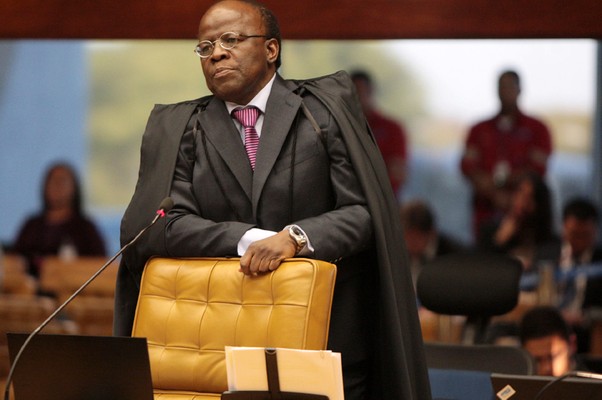 Joaquim-Barbosa-23