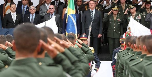 a-mensagem-da-cupula-militar