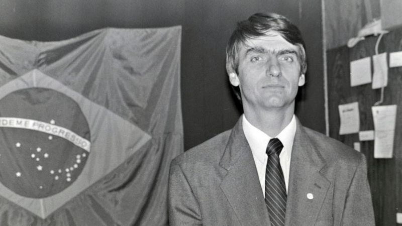 Bolsonaro-a-favor-do-voto-eletrônico-1