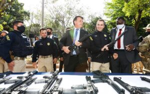 bolsonaro-arma