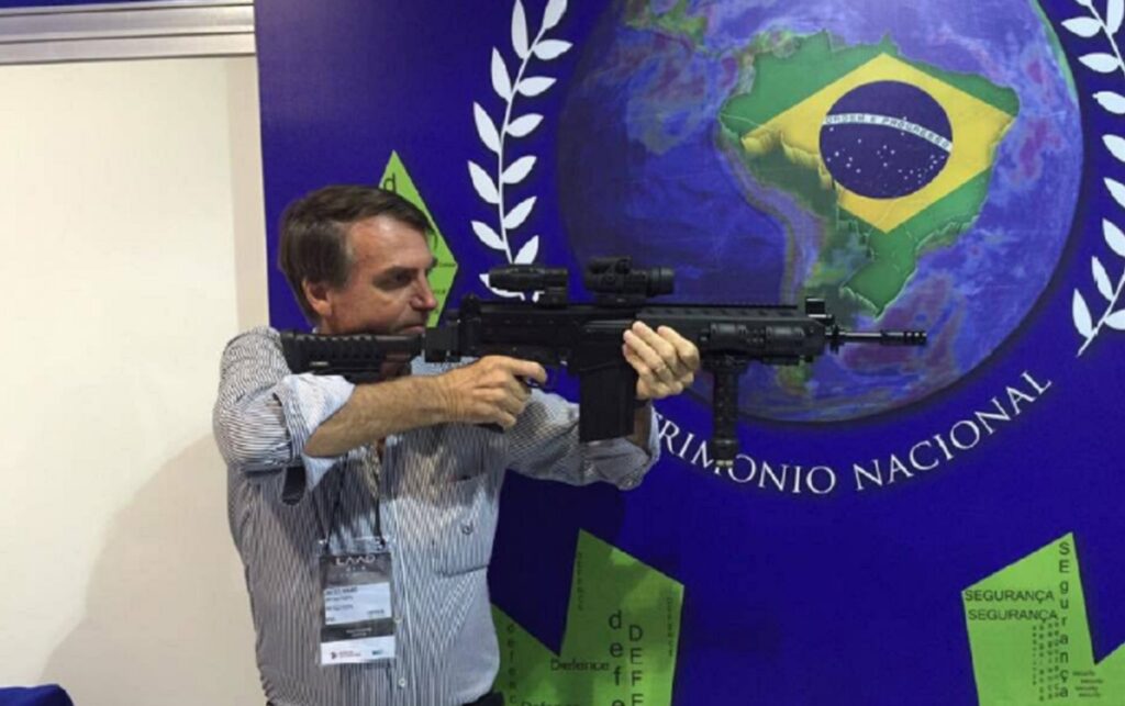 arma-bolsonaro
