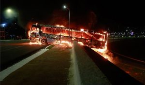 vandalismo-em-brasilia-sergiolima-5-750x440