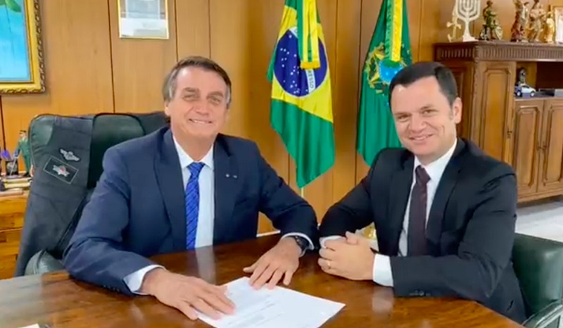 jair-bolsonaro-anderson-torres-decreto-policiais-25-mai-2022