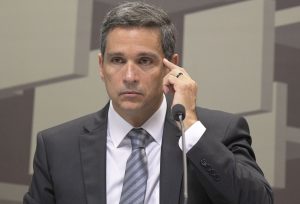 coletiva-de-hoje-roberto-campos-neto-eficiencia-10-eficacia-zero-roberto-campos-neto