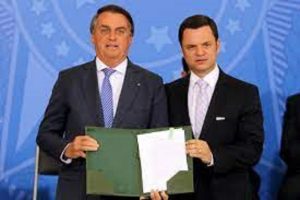 jornalggn.com.br-moraes-libera-compartilhamento-de-investigacoes-envolvendo-bolsonaro-bolso-anderson-torres-abr