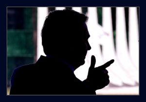 Jair_Bolsonaro_Cabo_Verde_Silhueta_Arma_1B-orlando-brito