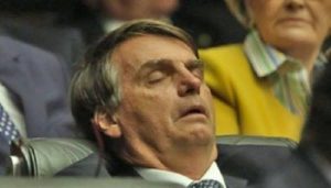 bolsonaro-congresso-dormindo