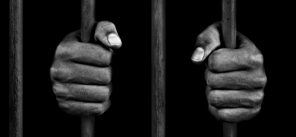 prison-hands21467134719