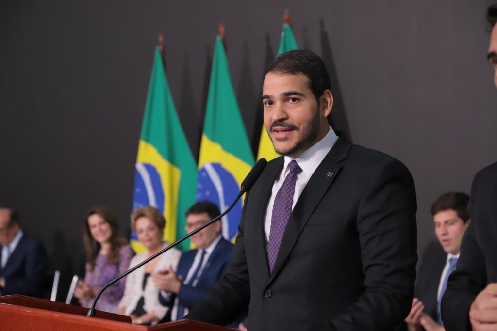 novo-advogado-geral-da-uniao-anuncia-mudancas-para-reforcar-papel-da-instituicao-na-defesa-da-democracia-e-do-meio-ambiente