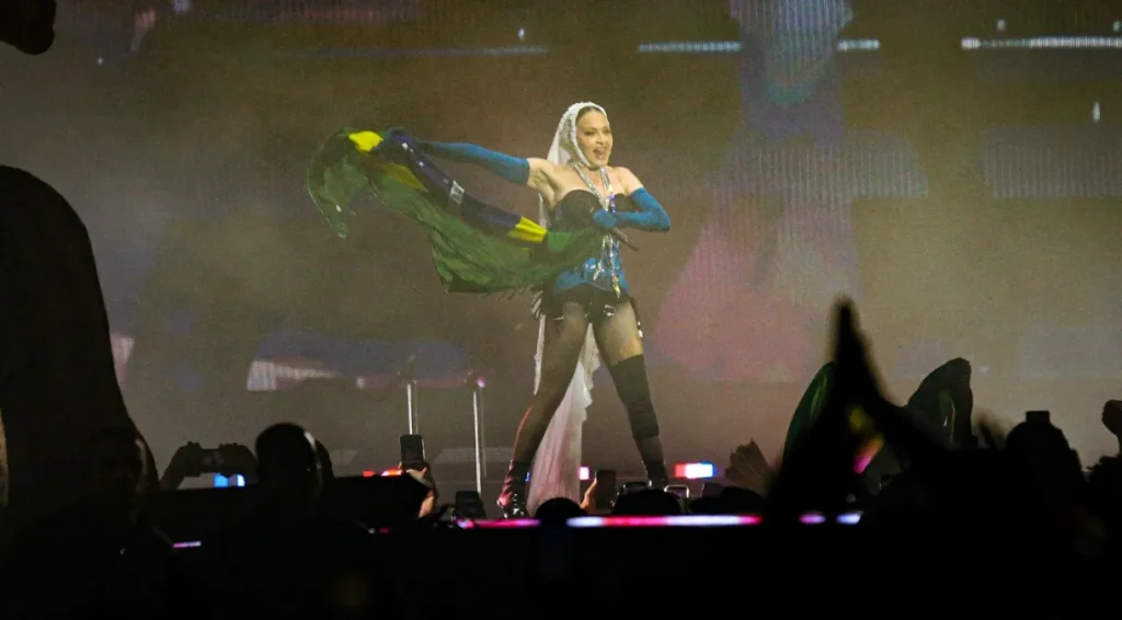 madonna-100
