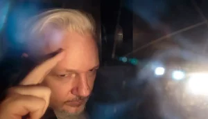 julian-assange-moises-mendes