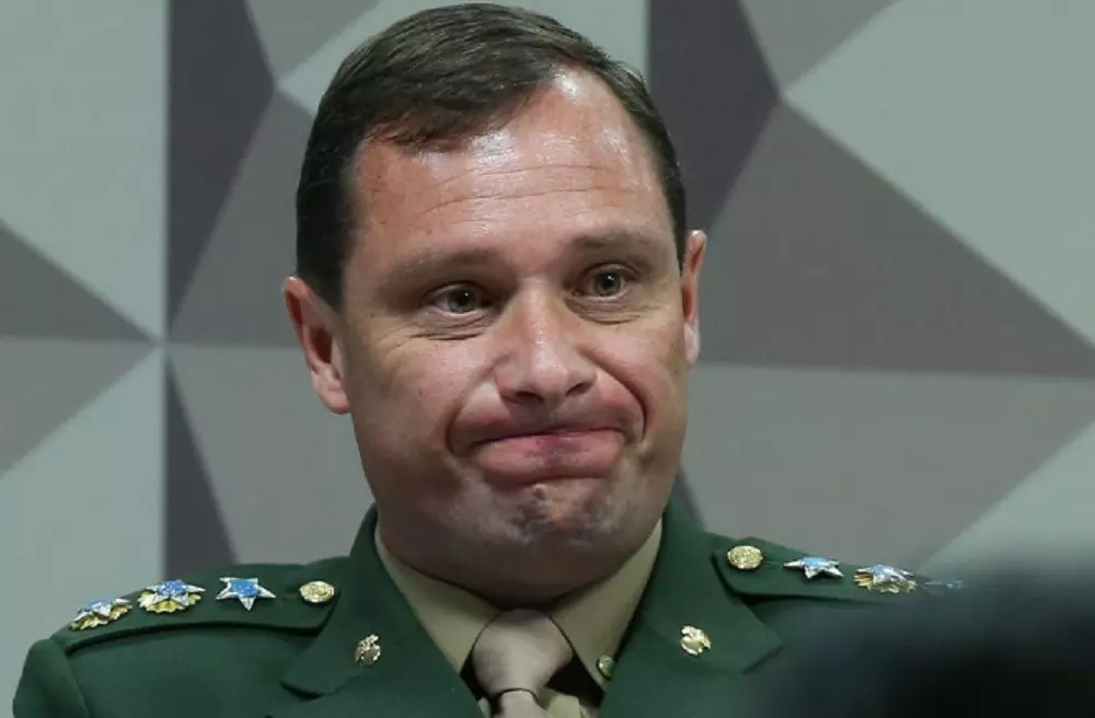 mauro-cid-lideres-fascismo-materia.png