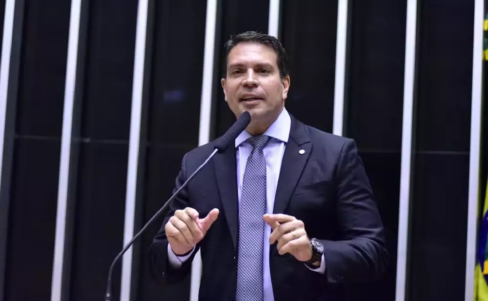 ramagem-presta-depoimento-de-seis-horas