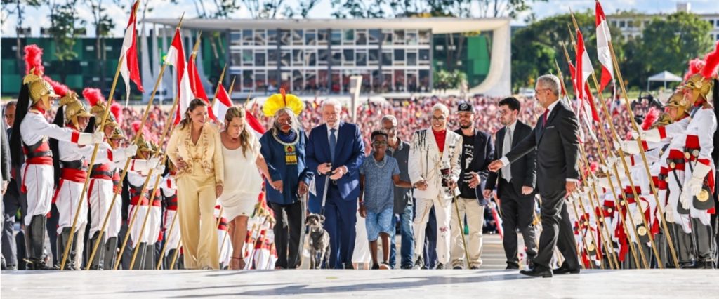 lula-subindo-rampa-posse
