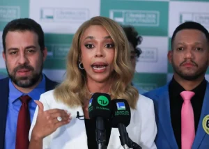 54349894142_b1723608bd_k-750x536