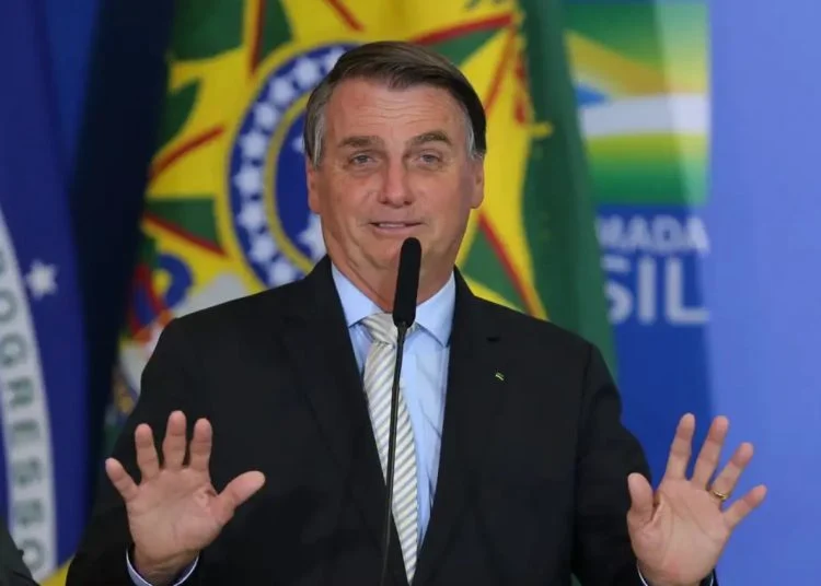 JAIR-BOLSONARO-FABIO-POZZEBON-750x536