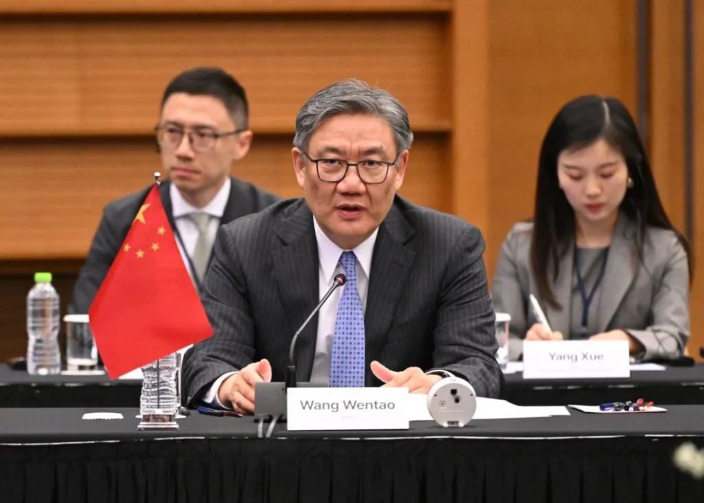 AFP__20250330__38EU6WE__v1__Preview__SkoreaJapanChinaPoliticsTrade-1140x815