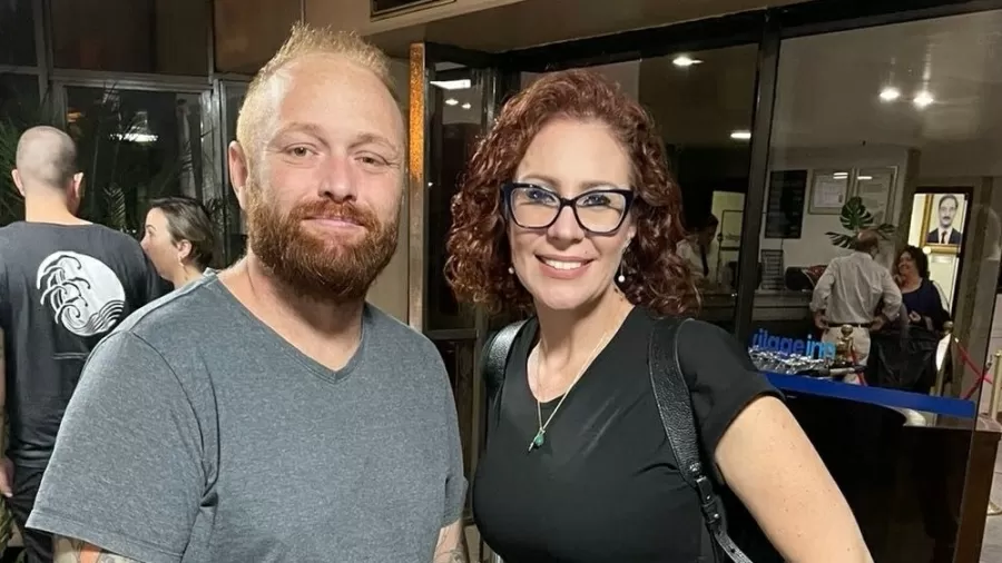 a-deputada-federal-carla-zambelli-pl-sp-e-o-hacker-da-vaza-jato-walter-delgatti-1660167258521_v2_900x506-jpg