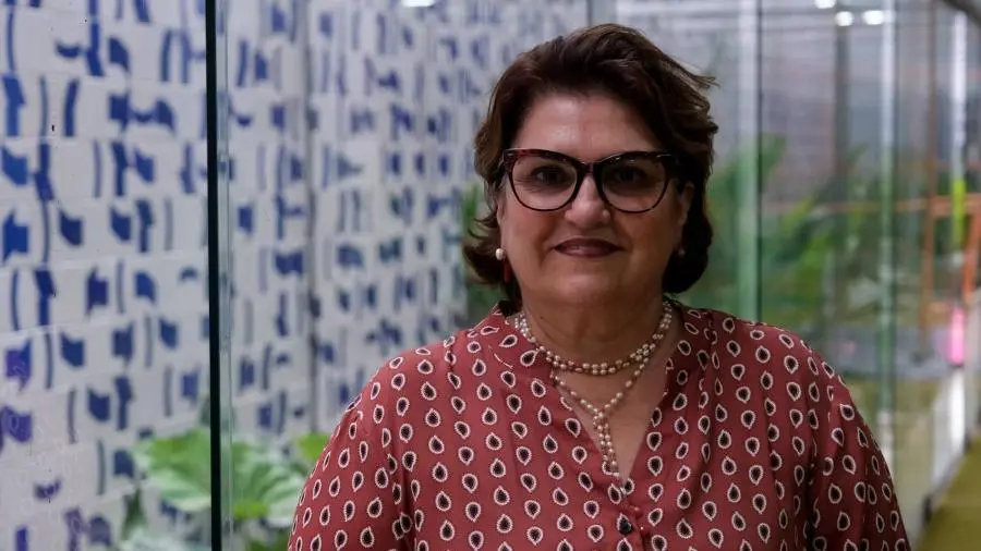 a-ex-ministra-do-desenvolvimento-social-marcia-lopes-no-salao-verde-do-congresso-nacional-em-brasilia-df-1746367576343_v2_900x506