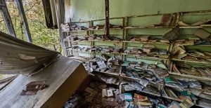 biblioteca-em-cidade-fantasma-na-ucrania